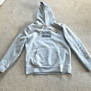 American Eagle Men’s gray hooded sweatshirt size medium